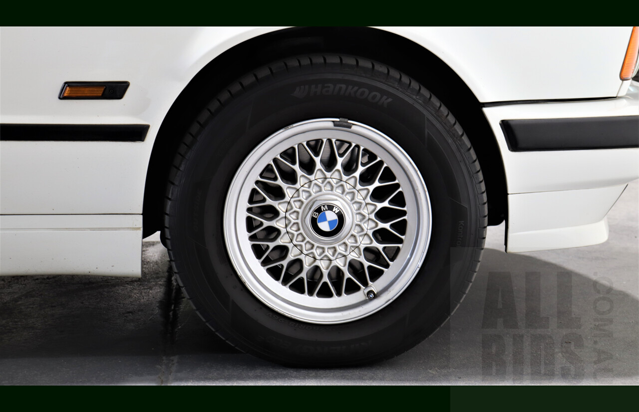 9/1995 BMW 530i E34 4d Sedan White 3.0L V8