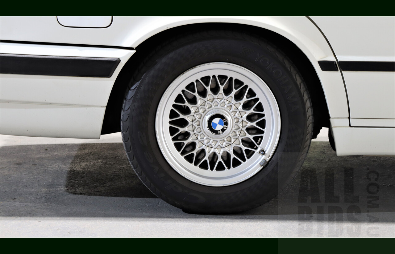 9/1995 BMW 530i E34 4d Sedan White 3.0L V8