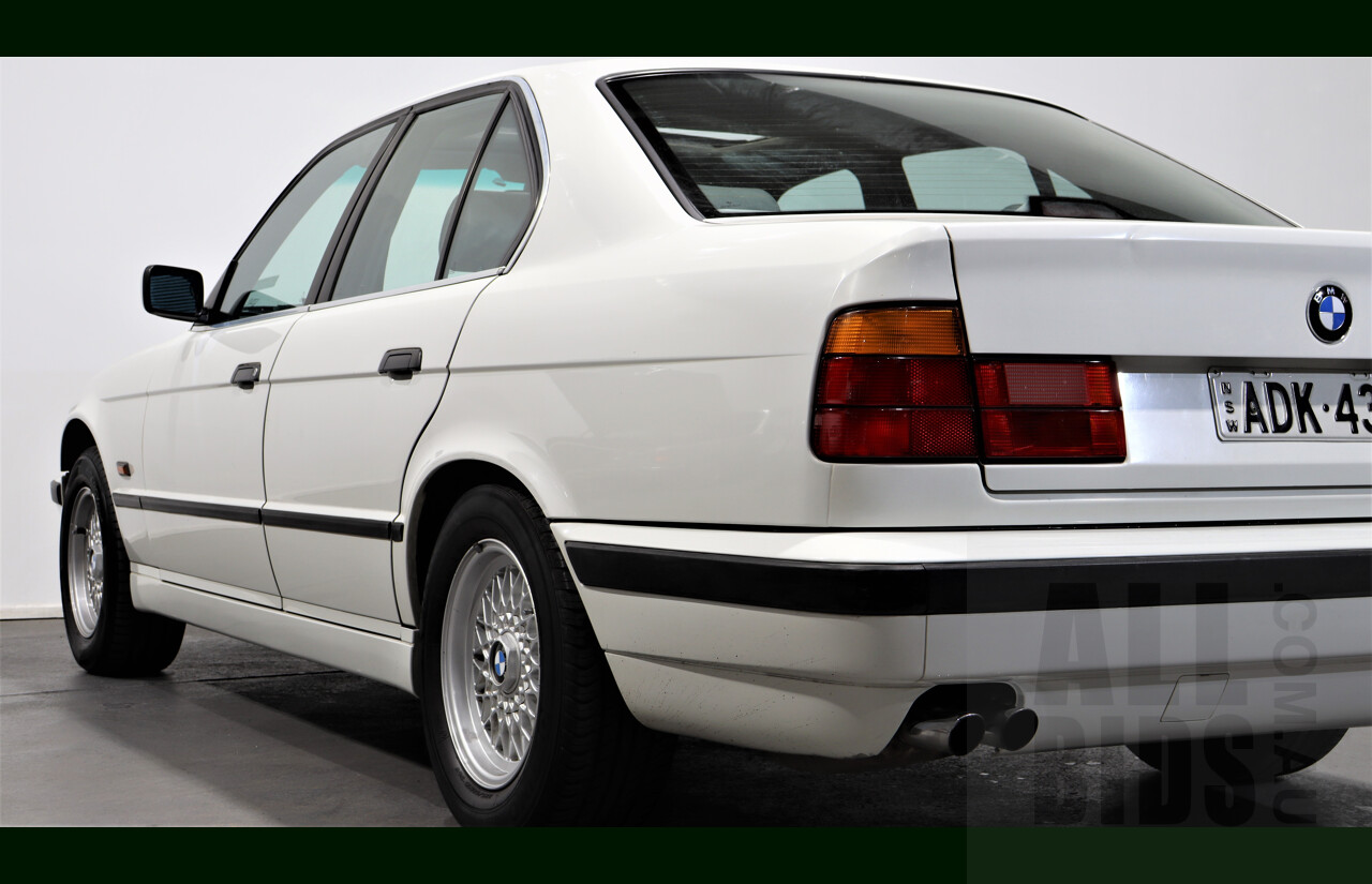 9/1995 BMW 530i E34 4d Sedan White 3.0L V8