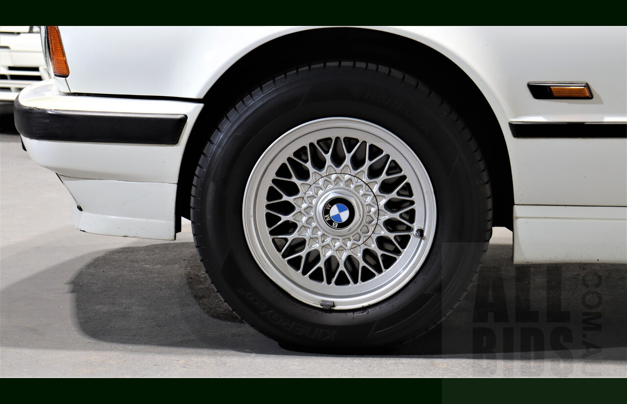 9/1995 BMW 530i E34 4d Sedan White 3.0L V8