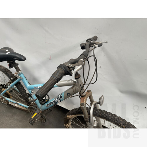 Roadmaster Tracker 18 Speed Boys Bike