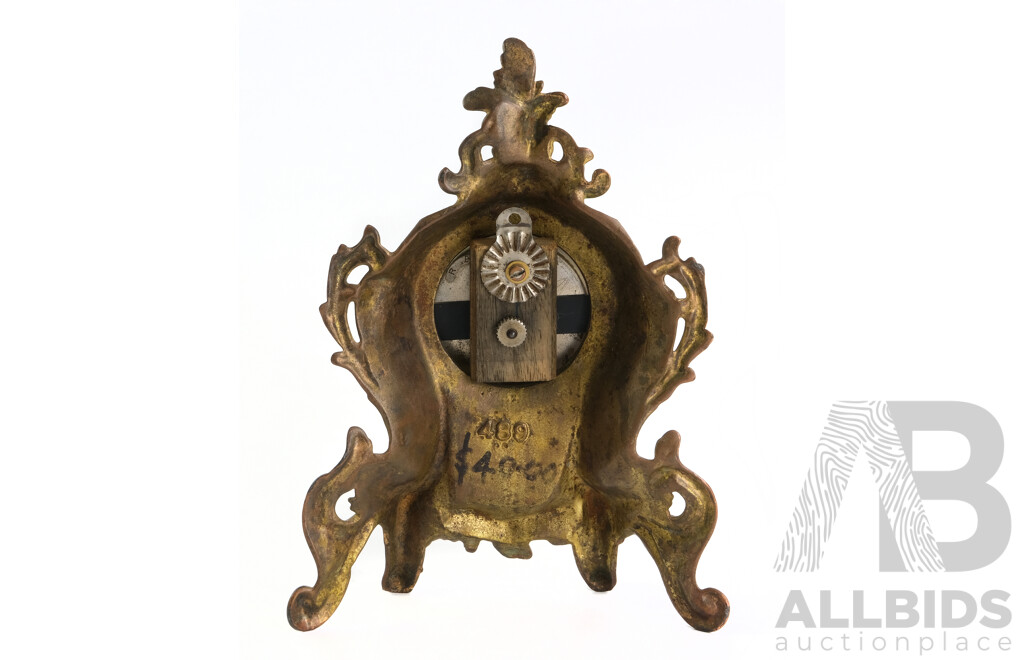 Vintage Ornate Cast Metal Mantle Clock Frame with 30 Heures Winding Clock