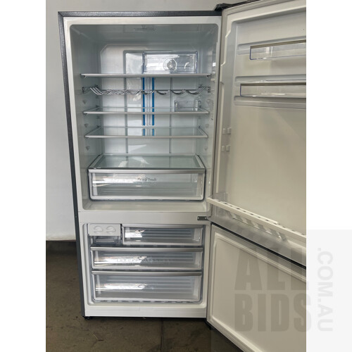 Westinghouse WBE5300SA 530 Up-Side-Down Fridge-Freezer