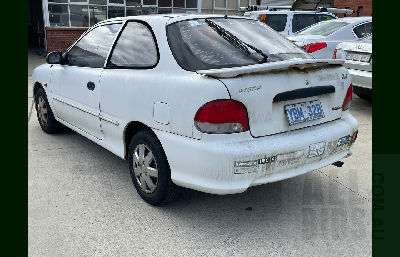 4/1999 Hyundai Excel GX X3 3d Hatchback White 1.5L