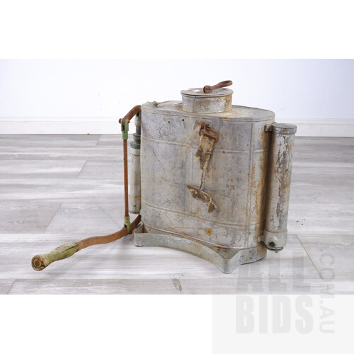 Vintage Rustic Backpack Rega Sprayer