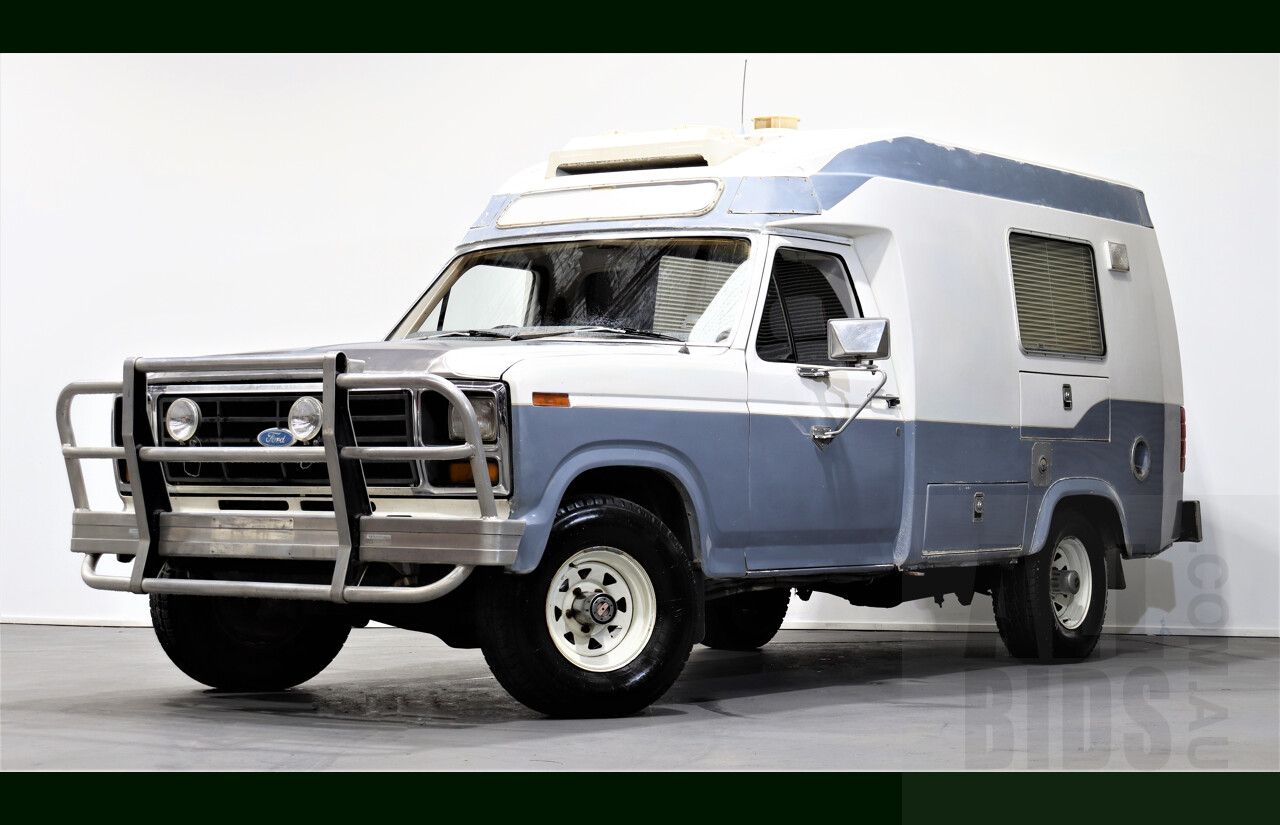 3/1983 Ford F100 4x4 Utility White 5.8L V8 - Ex Ambulance