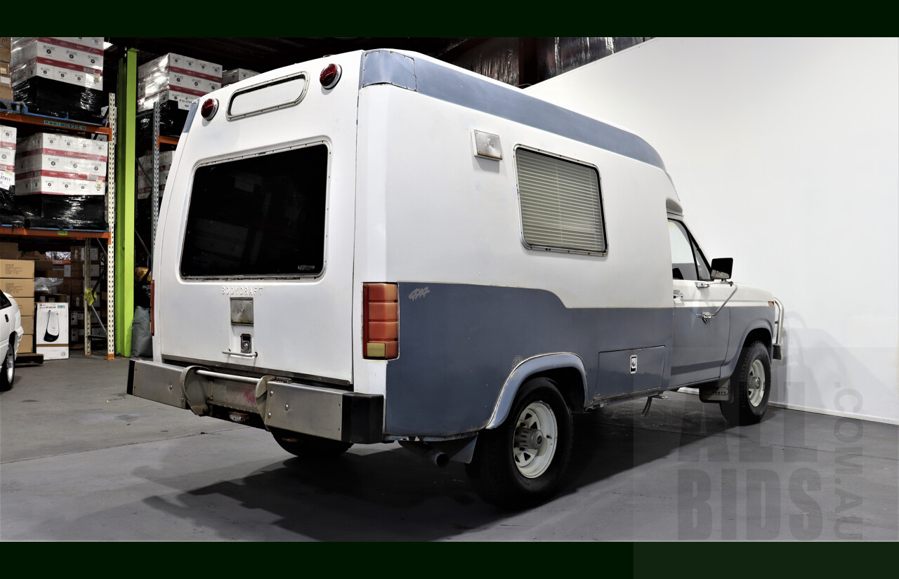 3/1983 Ford F100 4x4 Utility White 5.8L V8 - Ex Ambulance