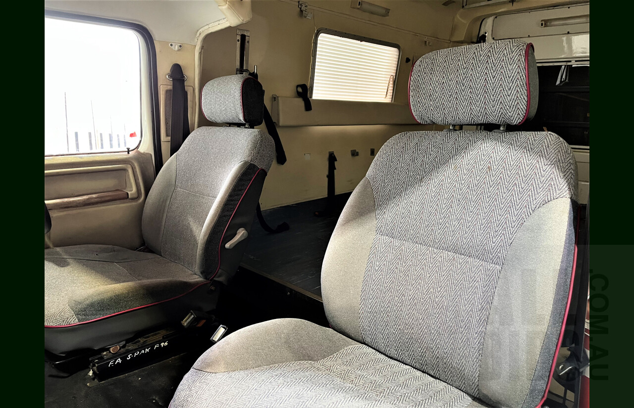 3/1983 Ford F100 4x4 Utility White 5.8L V8 - Ex Ambulance