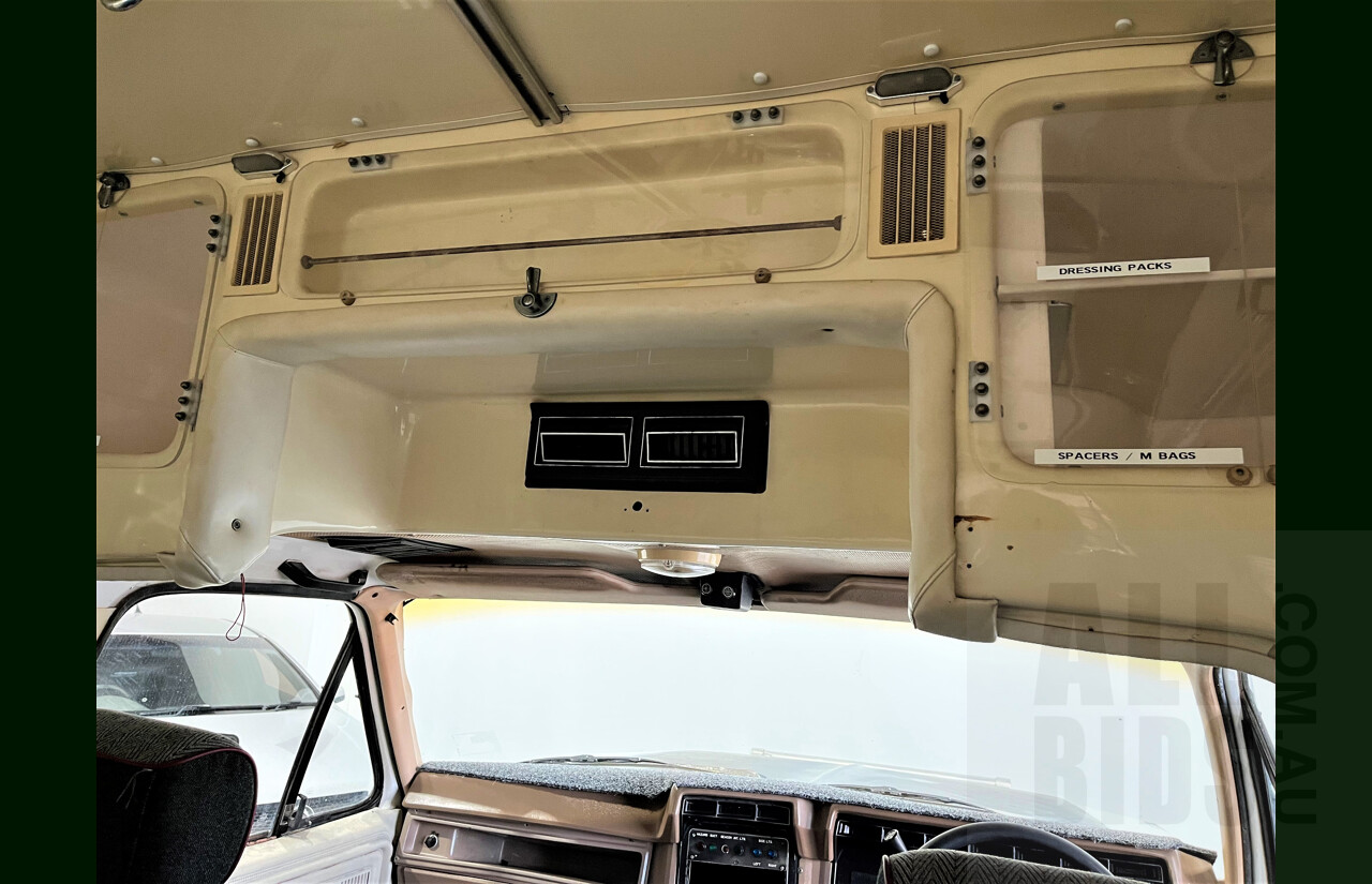 3/1983 Ford F100 4x4 Utility White 5.8L V8 - Ex Ambulance