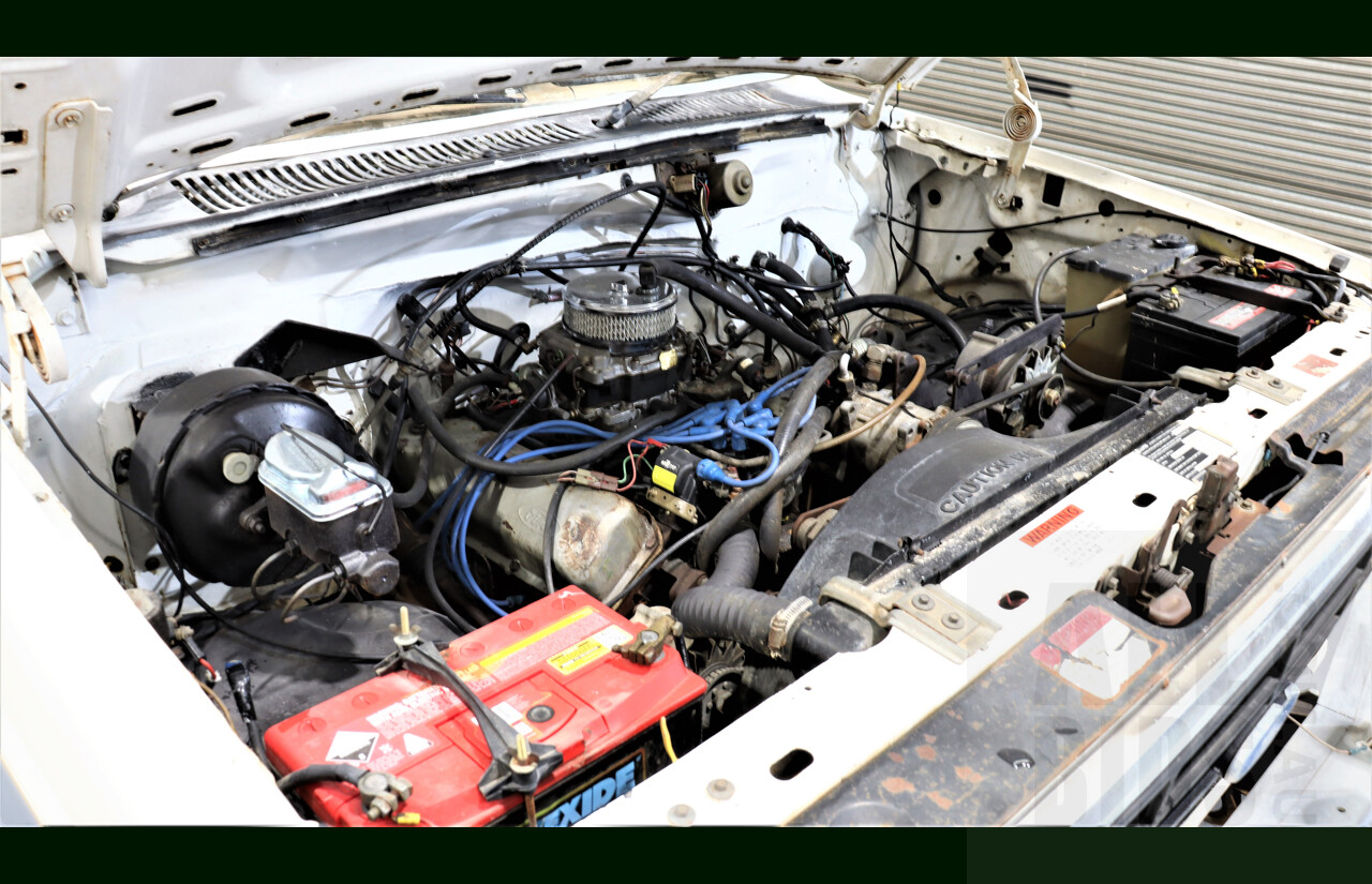 3/1983 Ford F100 4x4 Utility White 5.8L V8 - Ex Ambulance