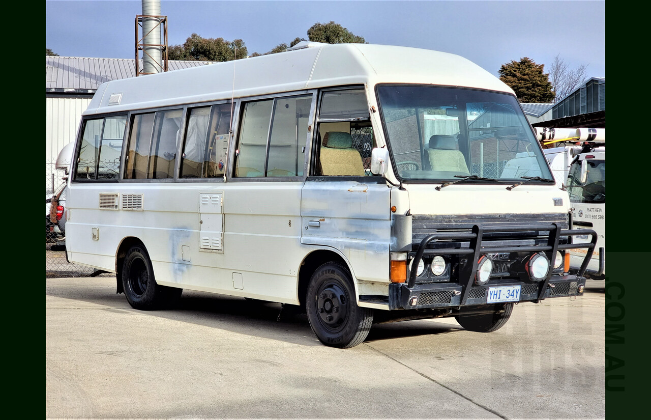 11/1991 Mazda T3500 3dr Bus White 3.5L Diesel - Motorhome