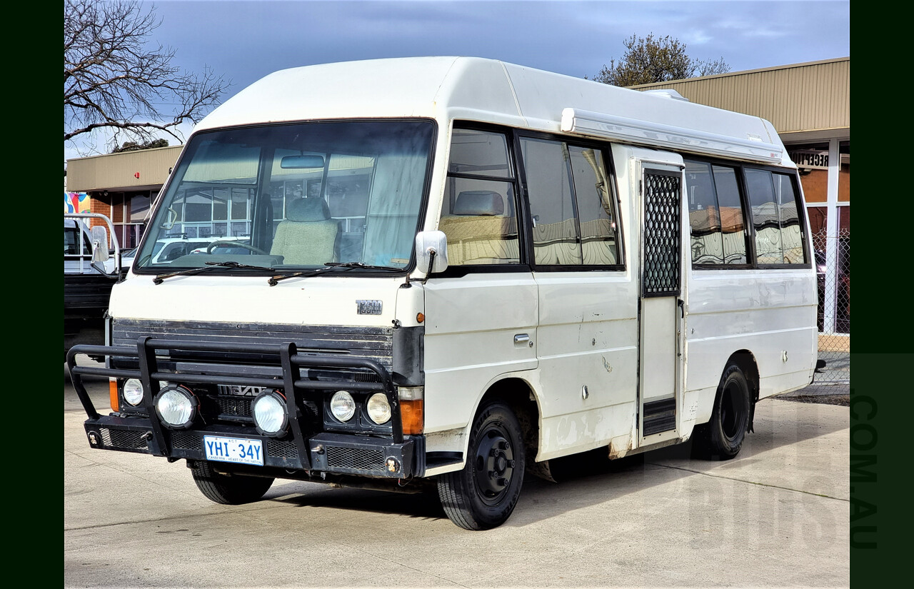 11/1991 Mazda T3500 3dr Bus White 3.5L Diesel - Motorhome