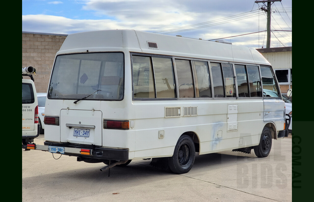 11/1991 Mazda T3500 3dr Bus White 3.5L Diesel - Motorhome