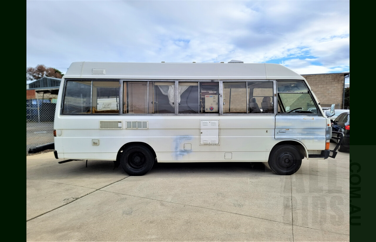 11/1991 Mazda T3500 3dr Bus White 3.5L Diesel - Motorhome