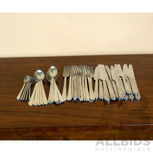 Collection of Royal Doulton Flatware, 44 Pieces