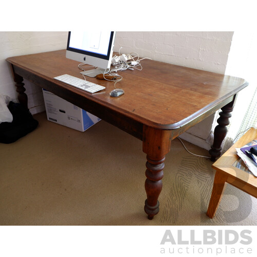 Antique Cedar Dining Table With Turned and Taped Legs, 19th Century