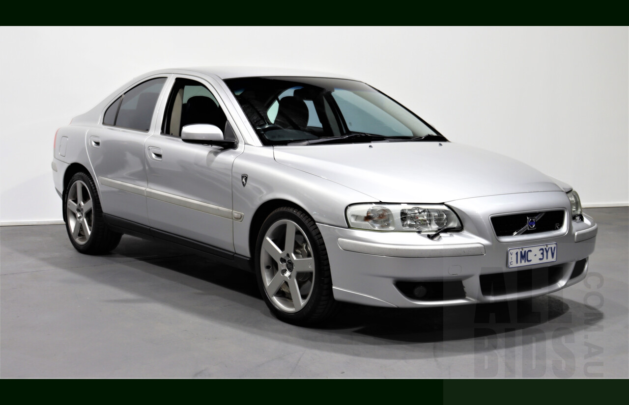 10/2003 Volvo S60 R 4d Sedan Silver 2.5L Turbo