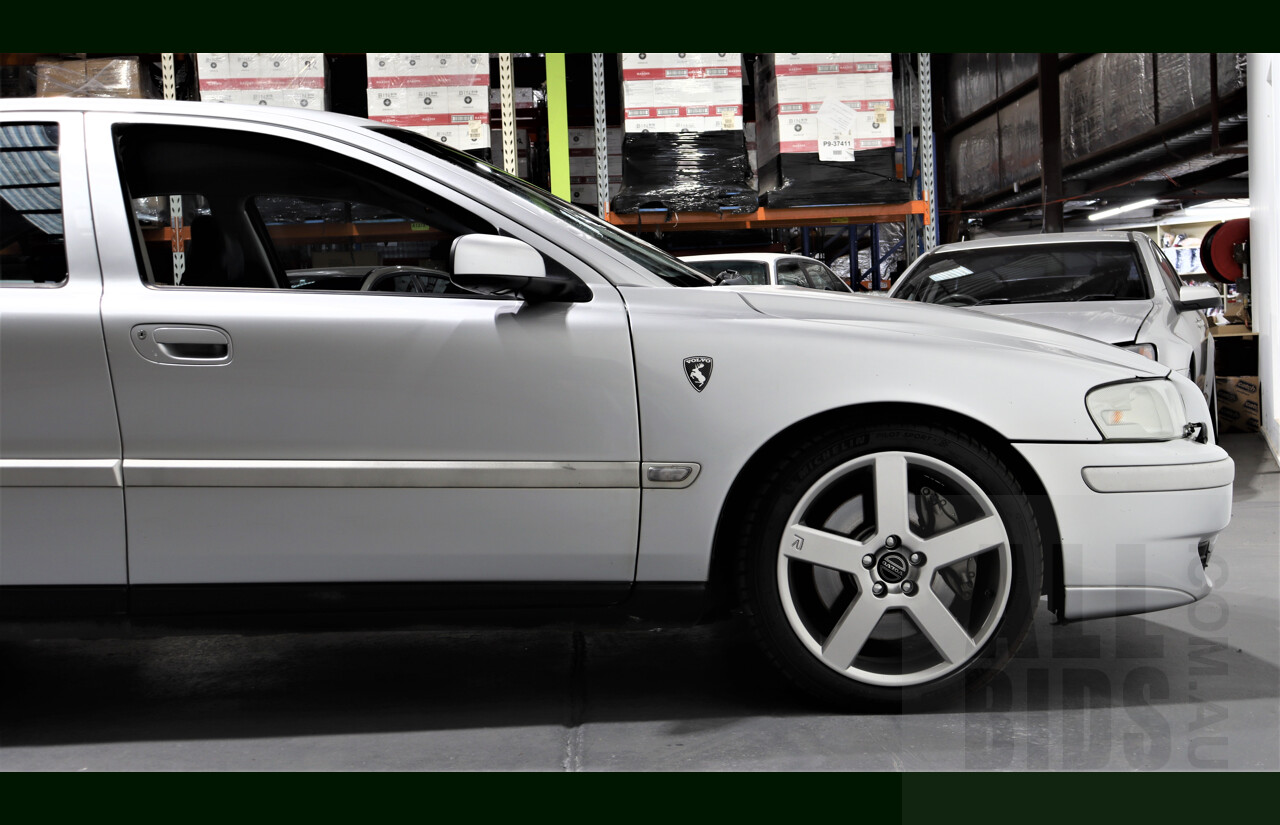 10/2003 Volvo S60 R 4d Sedan Silver 2.5L Turbo