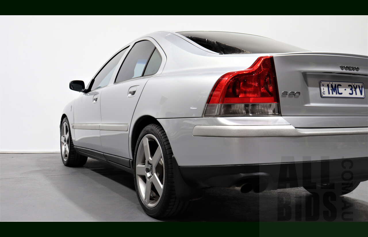 10/2003 Volvo S60 R 4d Sedan Silver 2.5L Turbo