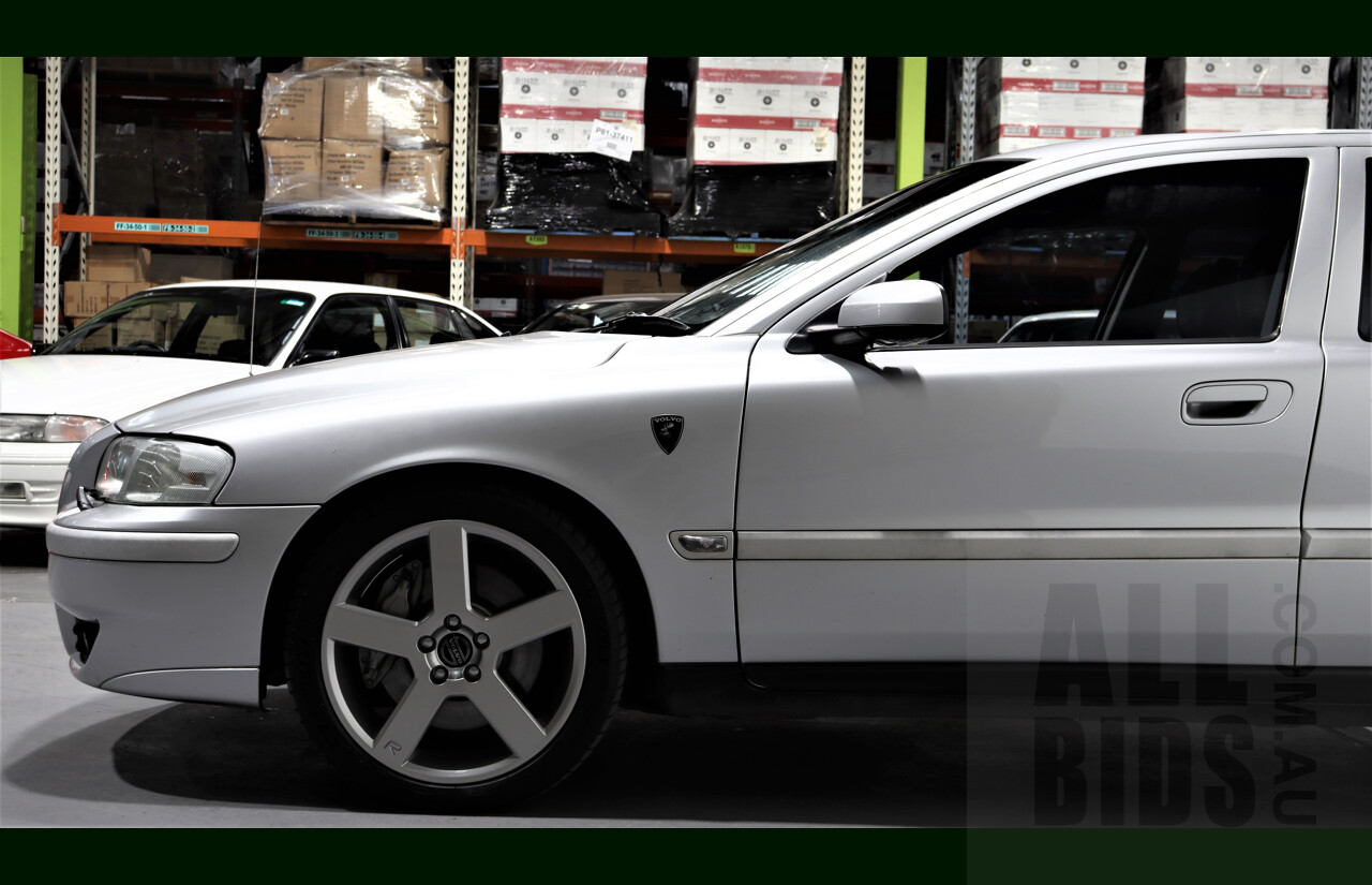 10/2003 Volvo S60 R 4d Sedan Silver 2.5L Turbo
