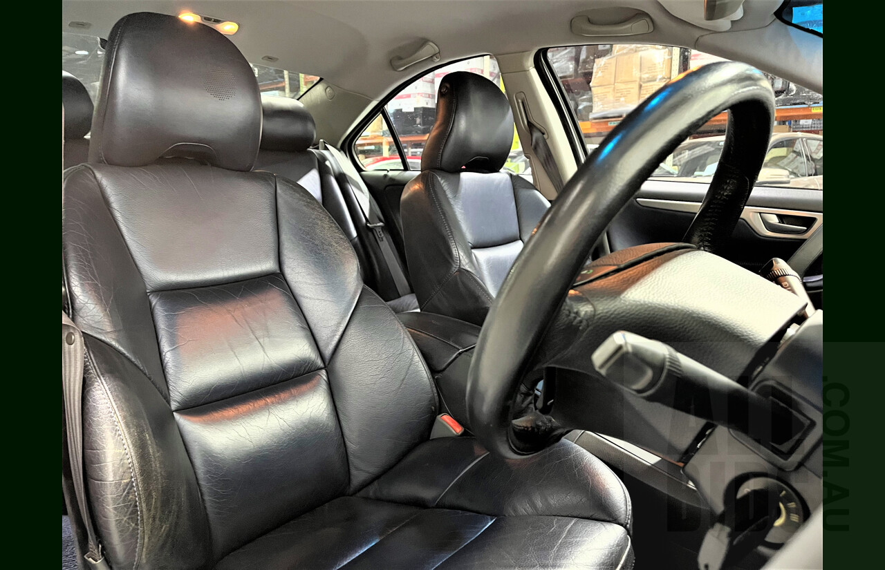 10/2003 Volvo S60 R 4d Sedan Silver 2.5L Turbo