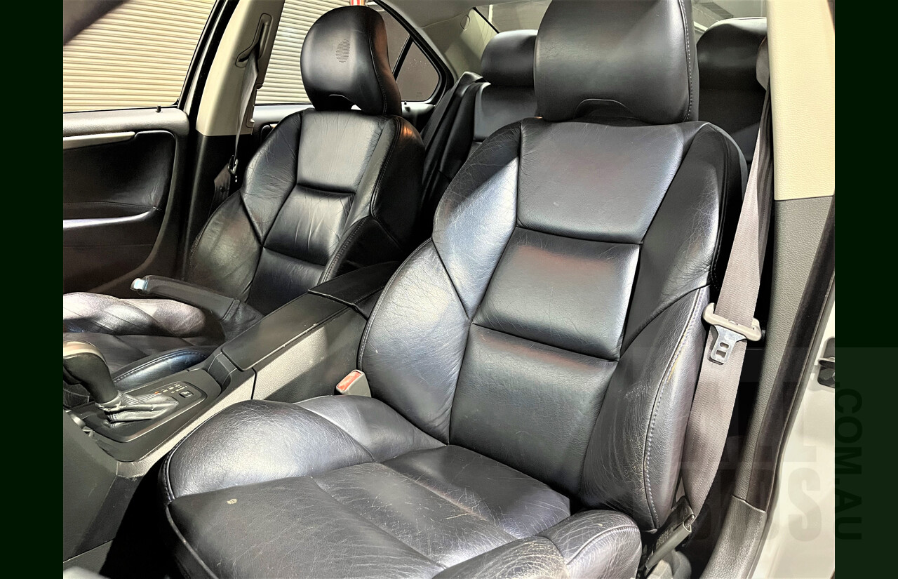 10/2003 Volvo S60 R 4d Sedan Silver 2.5L Turbo