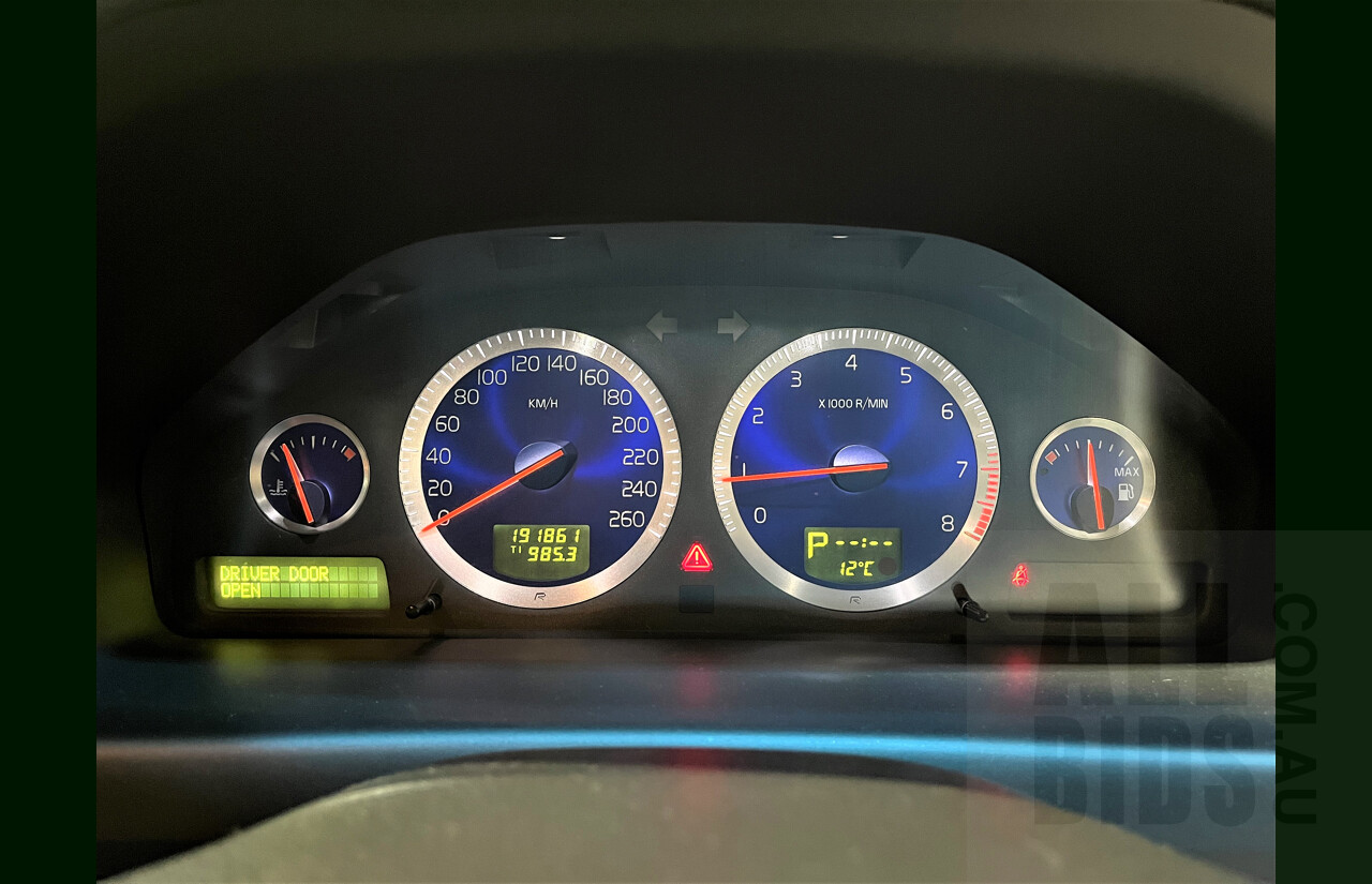 10/2003 Volvo S60 R 4d Sedan Silver 2.5L Turbo