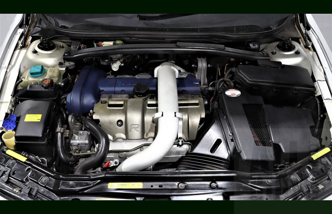 10/2003 Volvo S60 R 4d Sedan Silver 2.5L Turbo