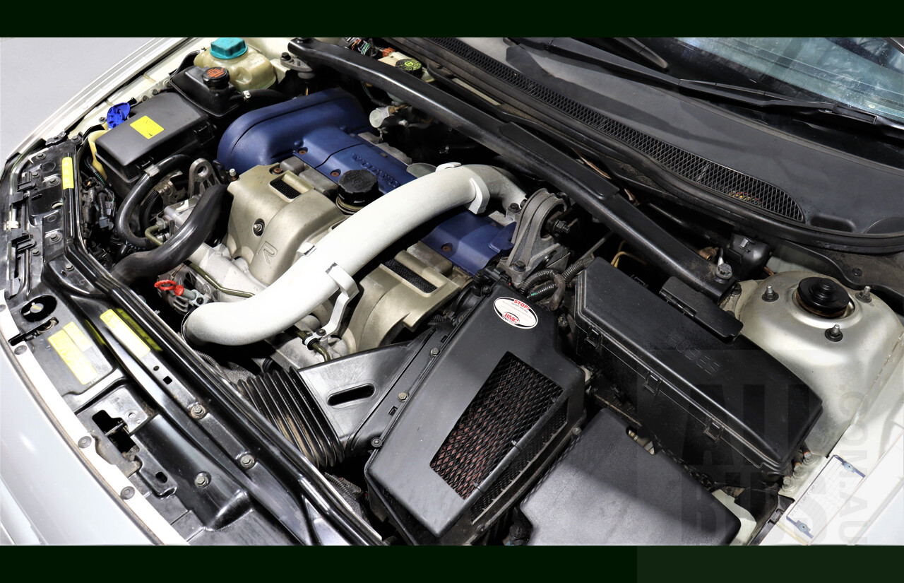 10/2003 Volvo S60 R 4d Sedan Silver 2.5L Turbo
