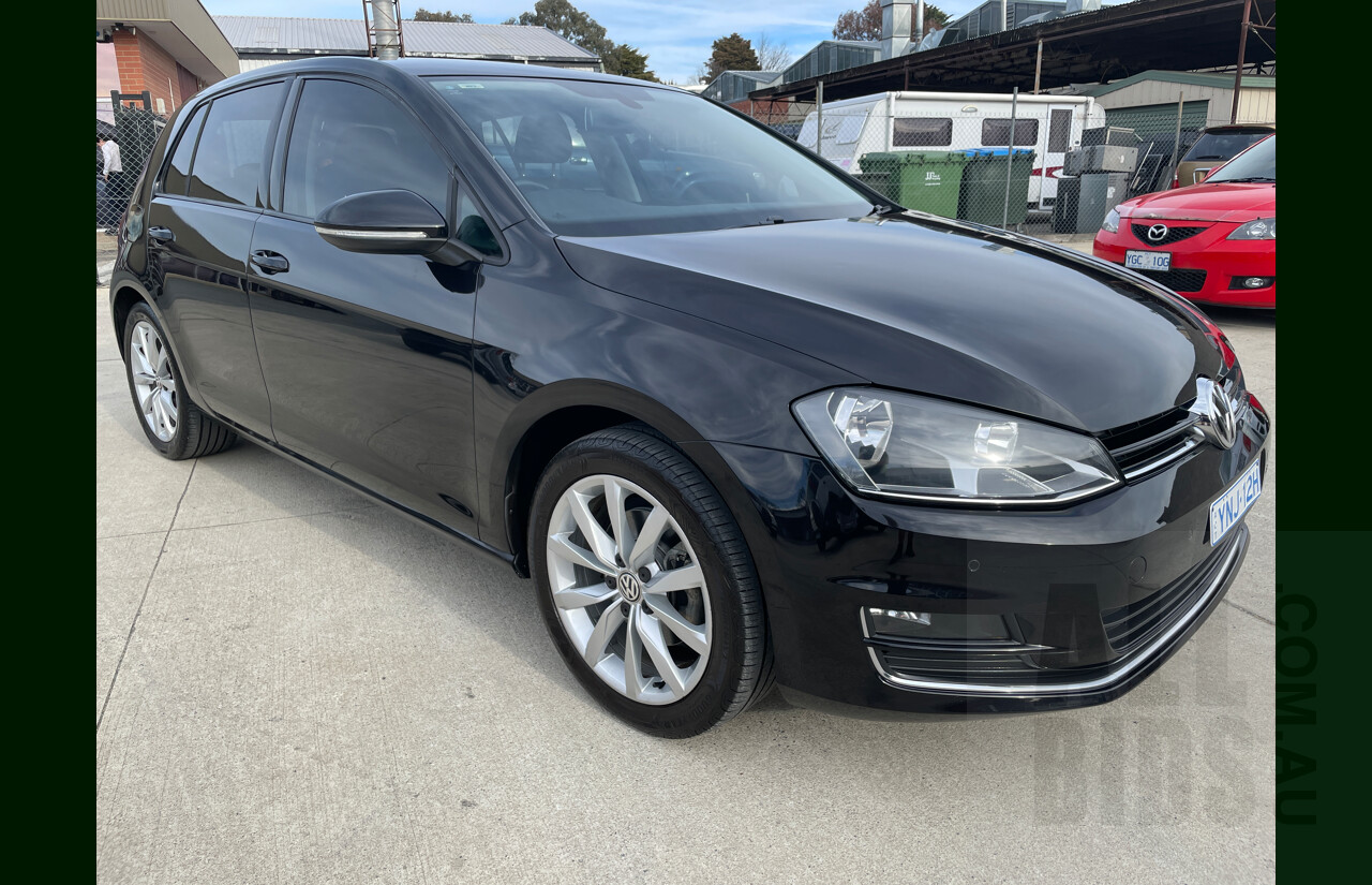 2/2015 Volkswagen Golf 103 TSI Highline AU MY15 5d Hatchback Black 1.4L