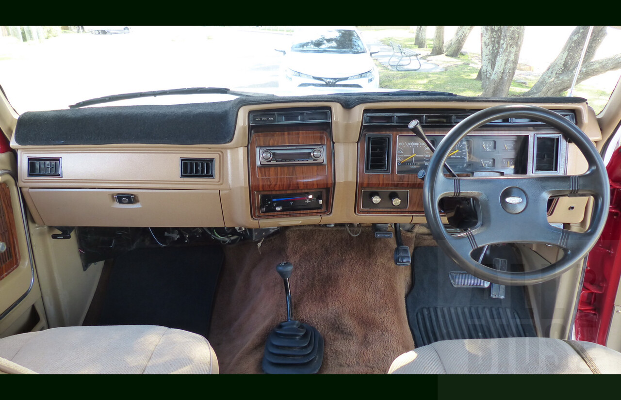 10/1984 Ford Bronco XLT (4x4) 2d Wagon Monza Red/White 351ci 5.8L V8