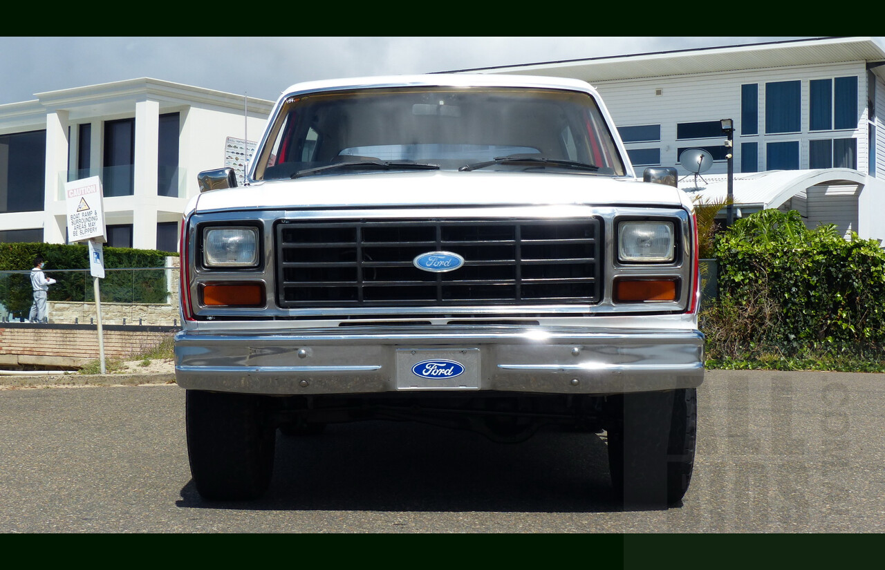 10/1984 Ford Bronco XLT (4x4) 2d Wagon Monza Red/White 351ci 5.8L V8