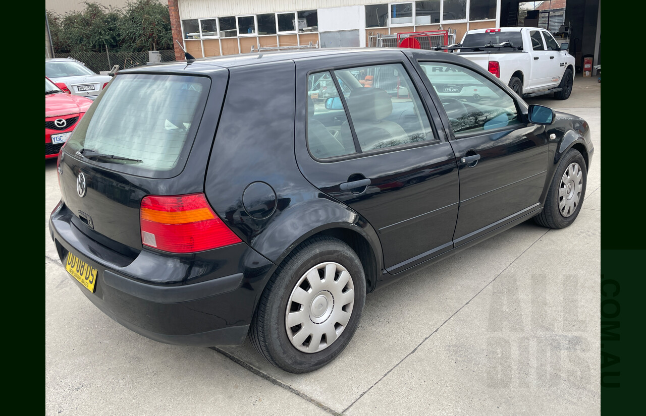12/2000 Volkswagen Golf GL  5d Hatchback Black 1.6L