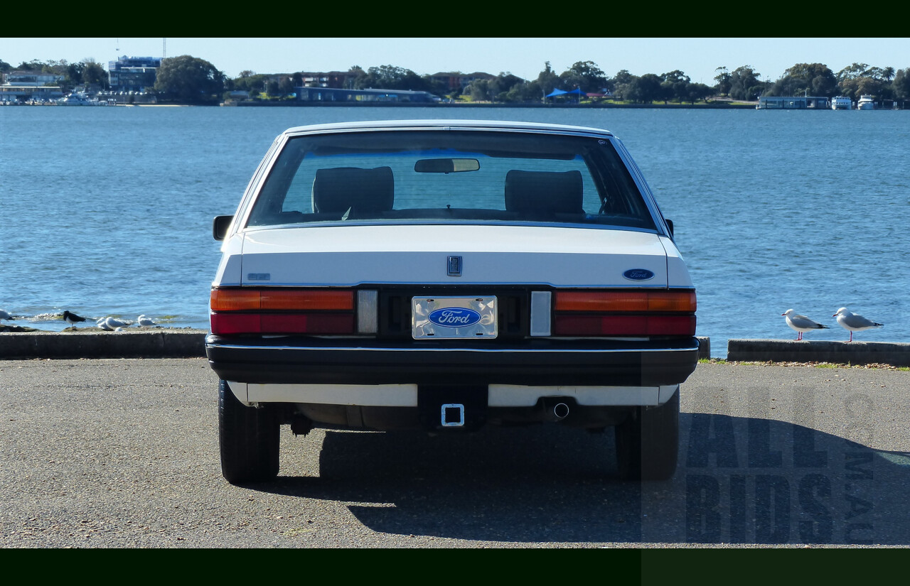 9/1987 Ford LTD FE 4d Sedan White Auto EFI 4.0L