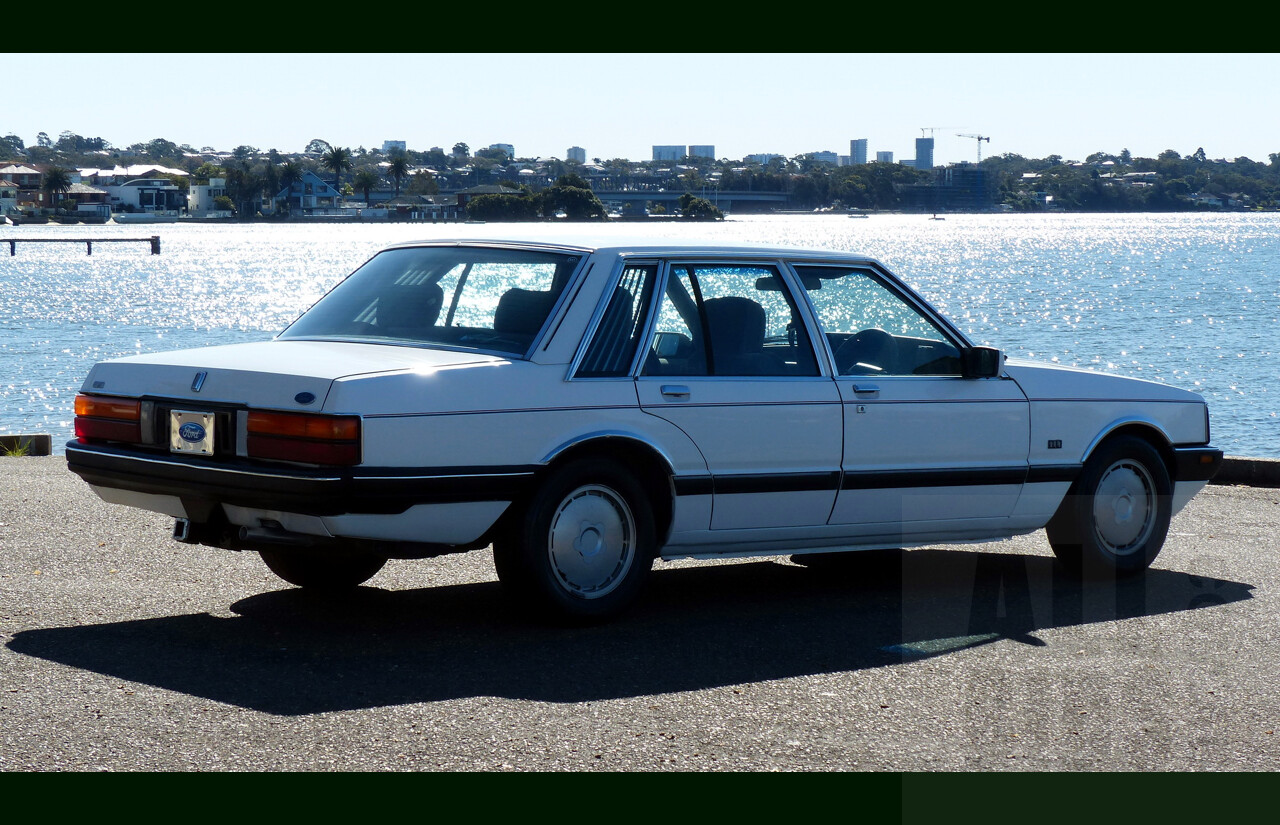9/1987 Ford LTD FE 4d Sedan White Auto EFI 4.0L