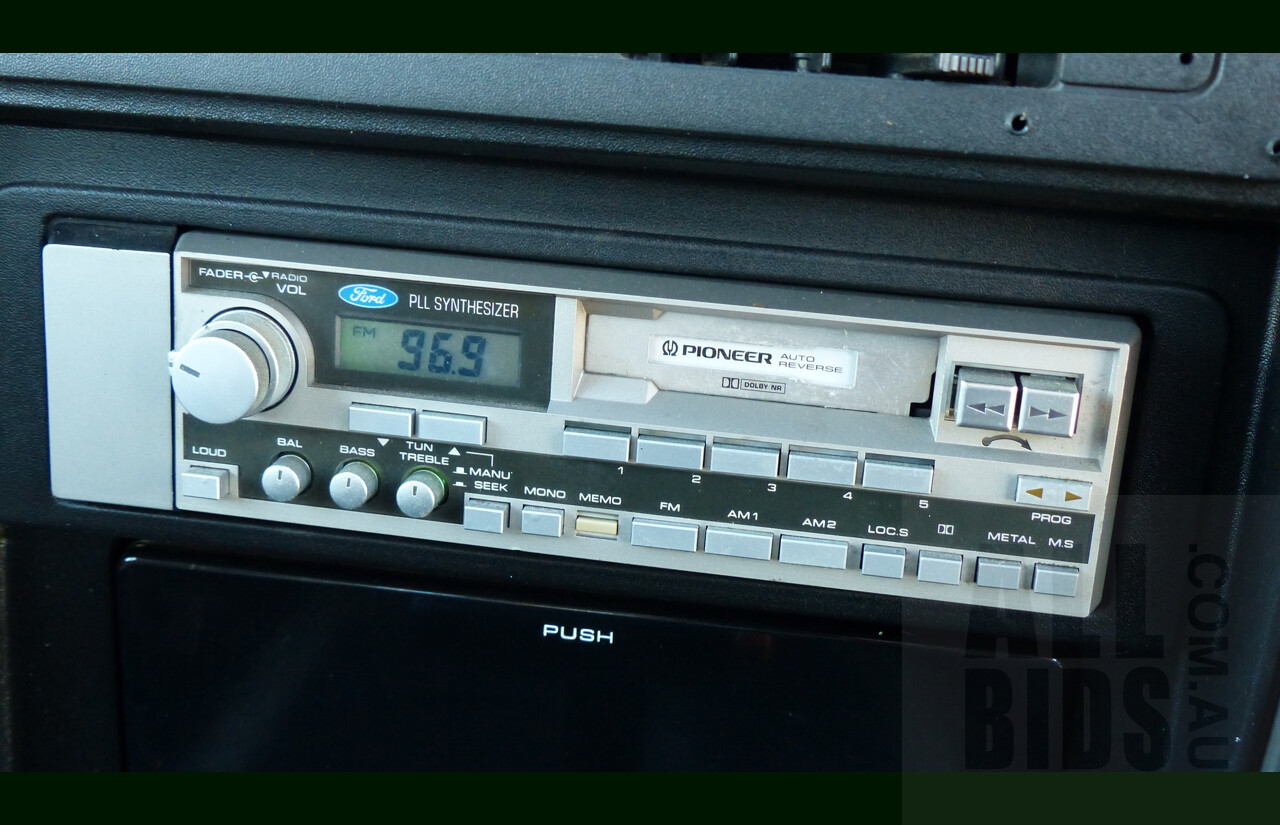9/1987 Ford LTD FE 4d Sedan White Auto EFI 4.0L