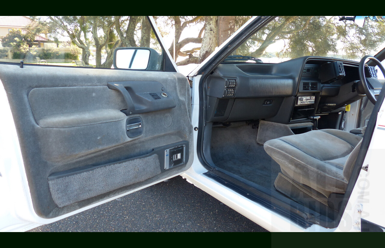 9/1987 Ford LTD FE 4d Sedan White Auto EFI 4.0L