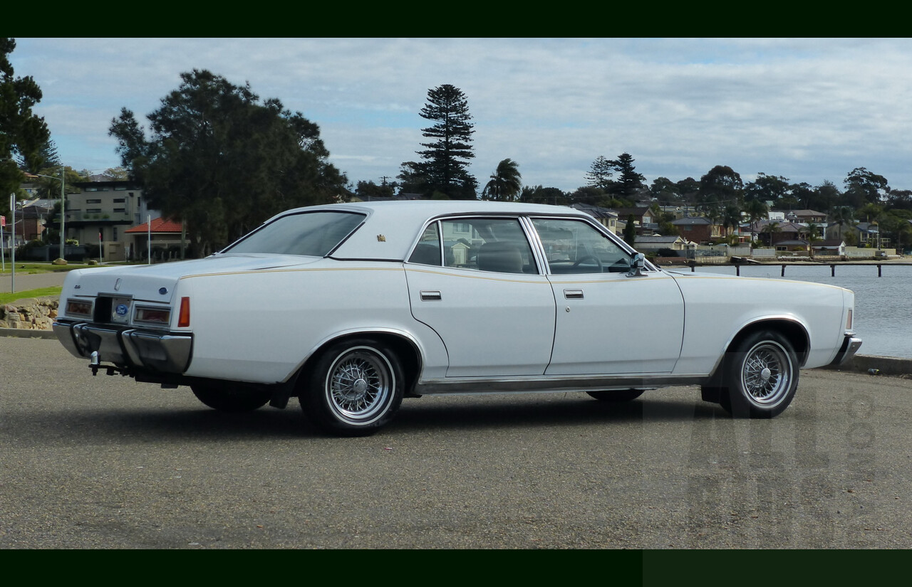 11/1977 Ford LTD P6 4d Sedan White Auto 351ci 5.8L V8