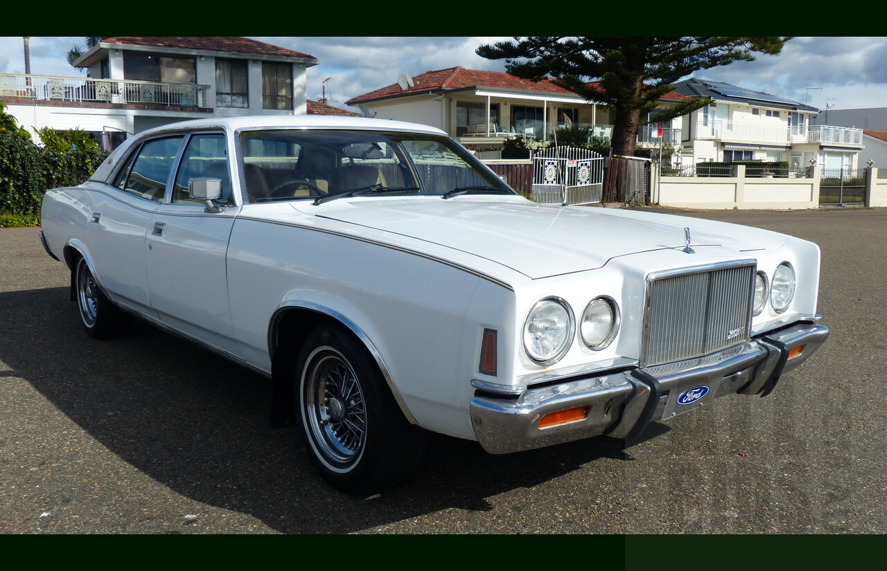 11/1977 Ford LTD P6 4d Sedan White Auto 351ci 5.8L V8