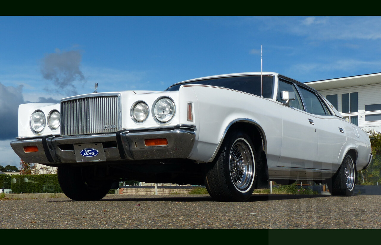 11/1977 Ford LTD P6 4d Sedan White Auto 351ci 5.8L V8