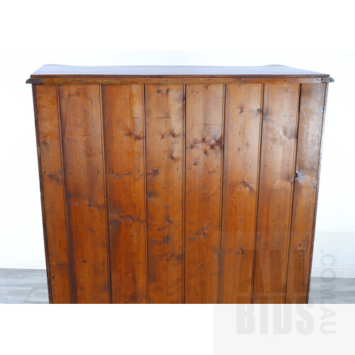 Antique Cedar Chest of Drawers with Barley Twist Support Columns, Late 19th Century