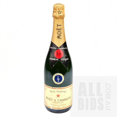Moet & Chandon Champagne, America's Cup 1987, 750ml