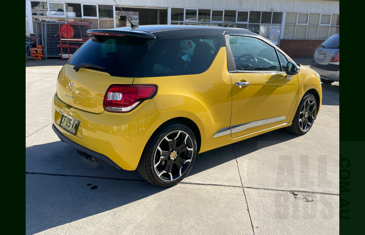 9/2011 Citroen DS3 Dsport  3d Hatchback Yellow / Black 1.6L