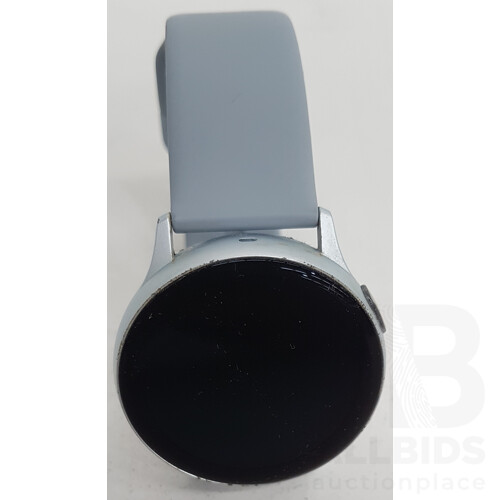 Samsung Galaxy Watch Active 2 SM-R830 (40MM Bluetooth, Cloud Silver) - ORP $149.00