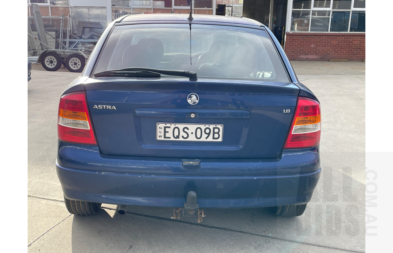 5/2003 Holden Astra CD TS 5d Hatchback Blue 1.8L