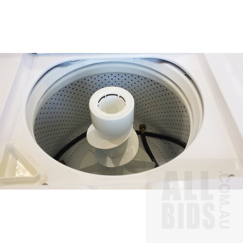 Maytag Heavy Duty Top-Loader Washing Machine