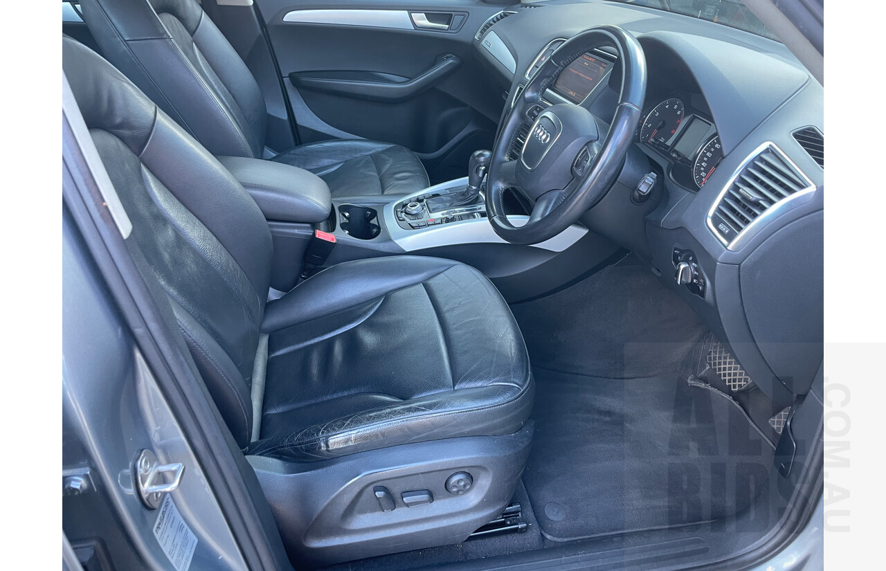 7/2011 Audi Q5 2.0 TFSI Quattro 8R MY12 4d Wagon Grey 2.0L