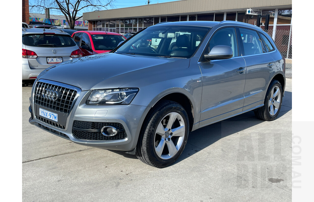 7/2011 Audi Q5 2.0 TFSI Quattro 8R MY12 4d Wagon Grey 2.0L