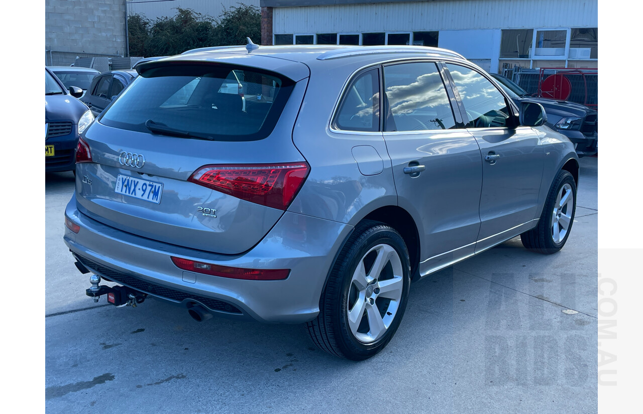 7/2011 Audi Q5 2.0 TFSI Quattro 8R MY12 4d Wagon Grey 2.0L