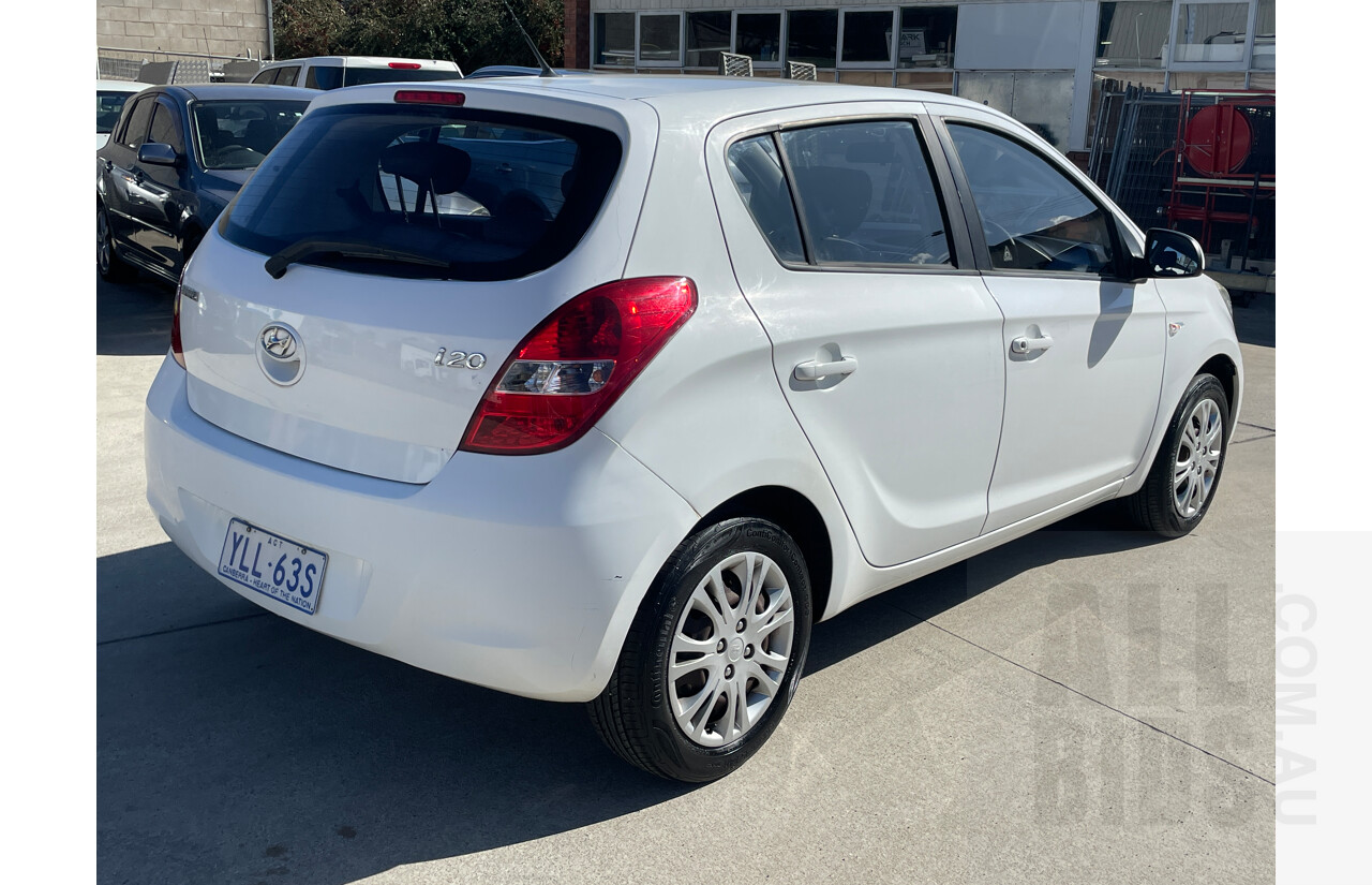 7/2010 Hyundai i20 Active PB 5d Hatchback White 1.4L